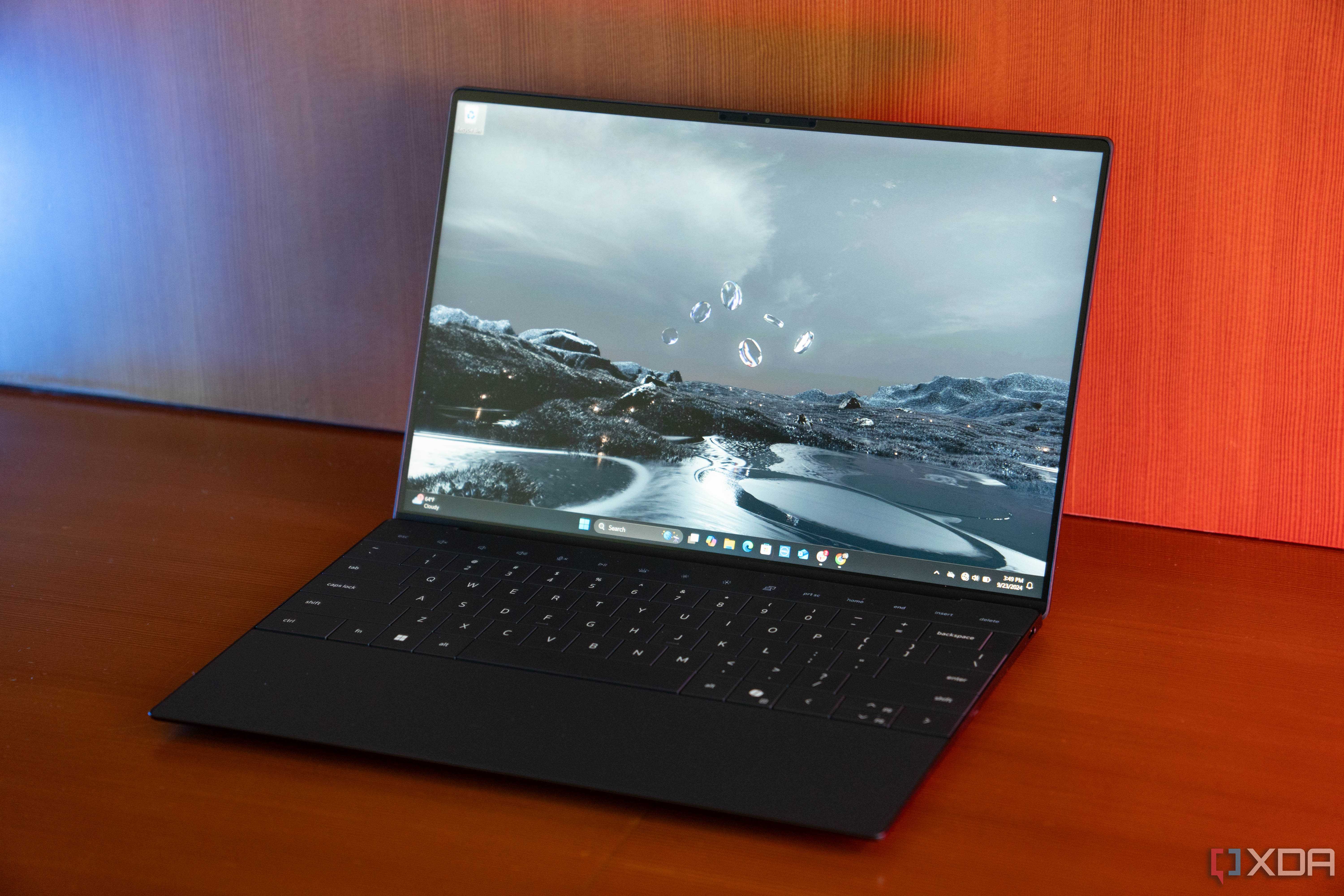Dell XPS 13 Lunar Lake-12