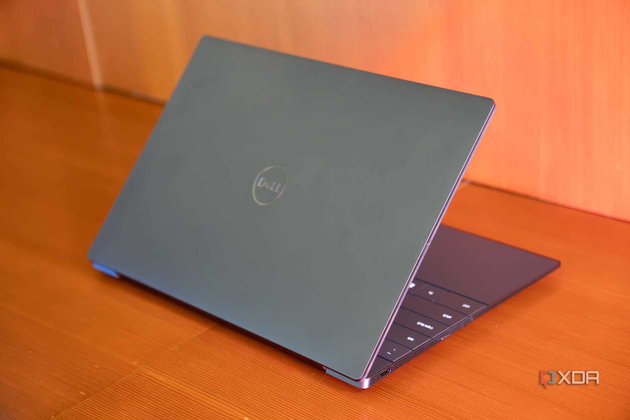 Dell XPS 13 Lunar Lake-13