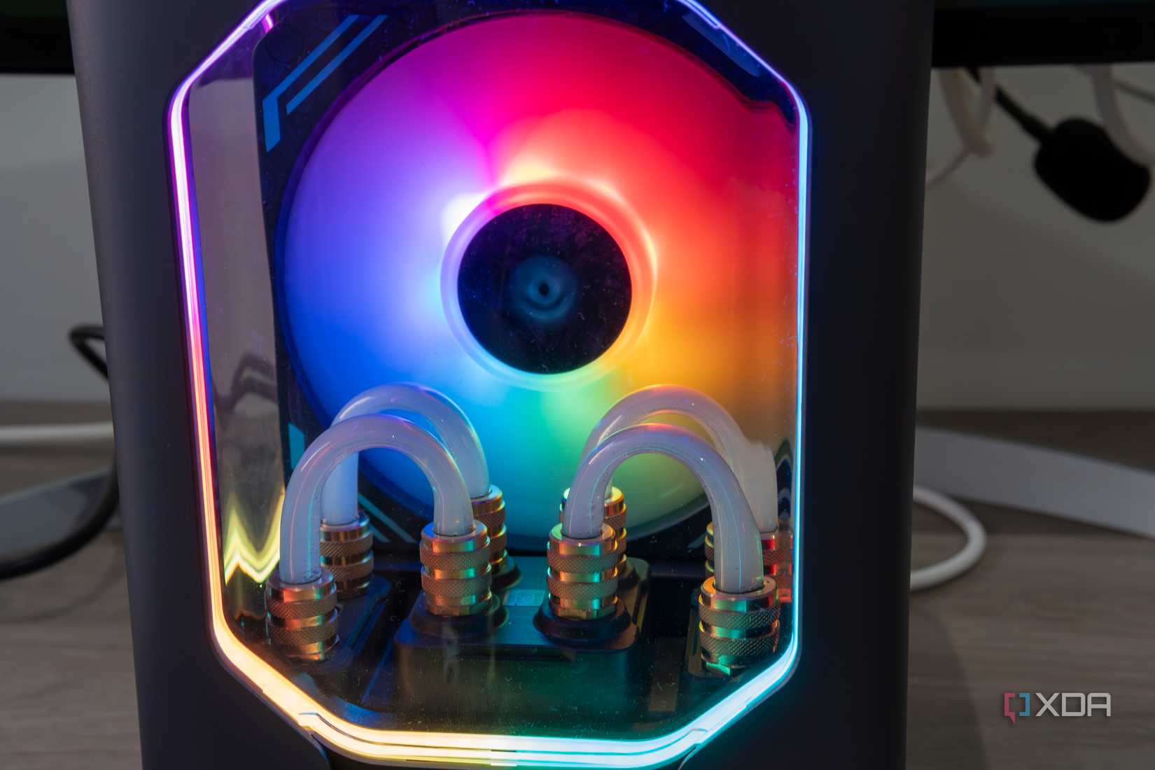 Front view of the inside of the Geekom Megamini G1