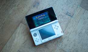 Pokemon Emerald running on the Nintendo 3DS as a native virtual console application
