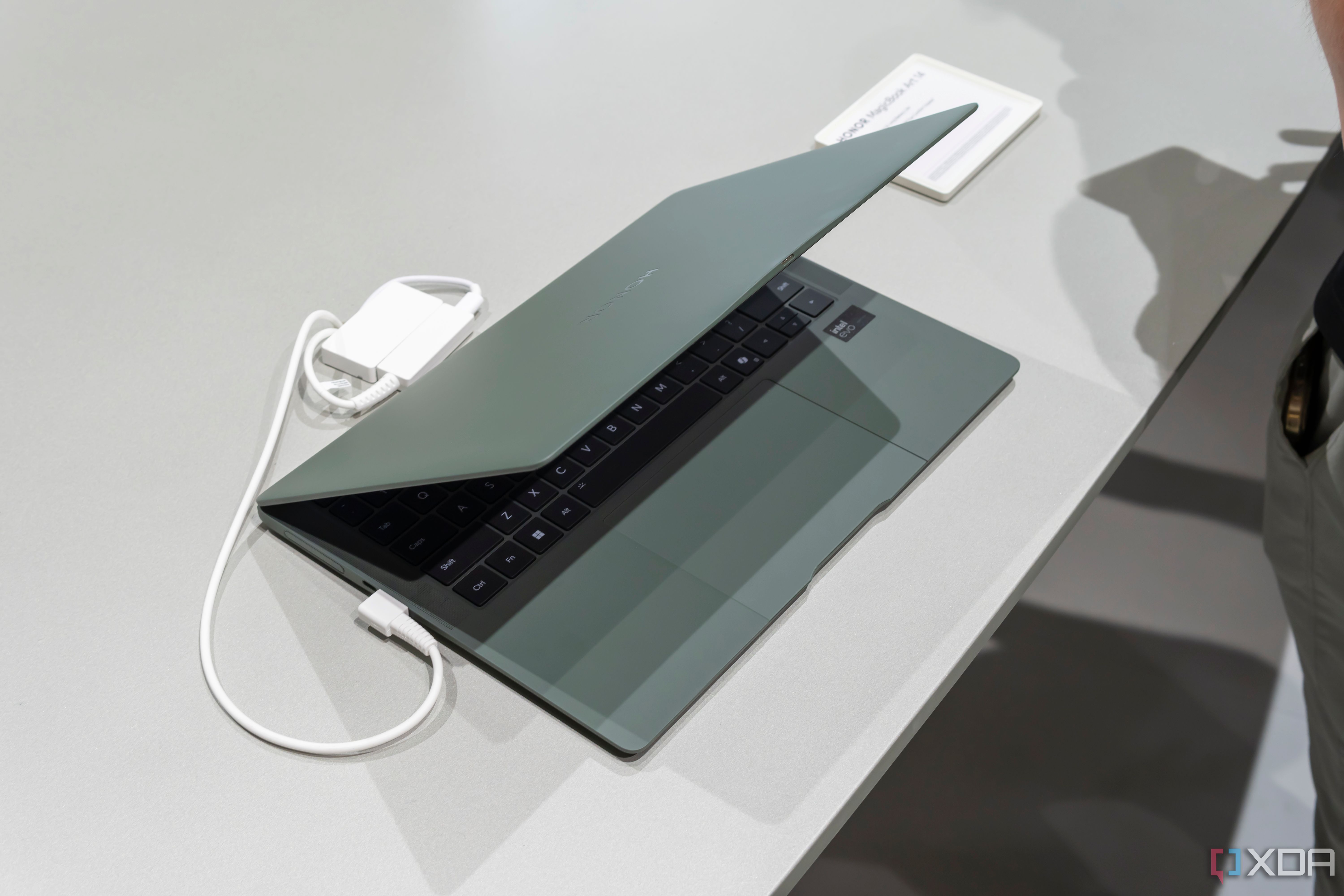 Hands-on: The Honor MagicBook Art 14 doesn't feel real
