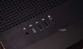 Inputs and power button on HP Omen 35L case