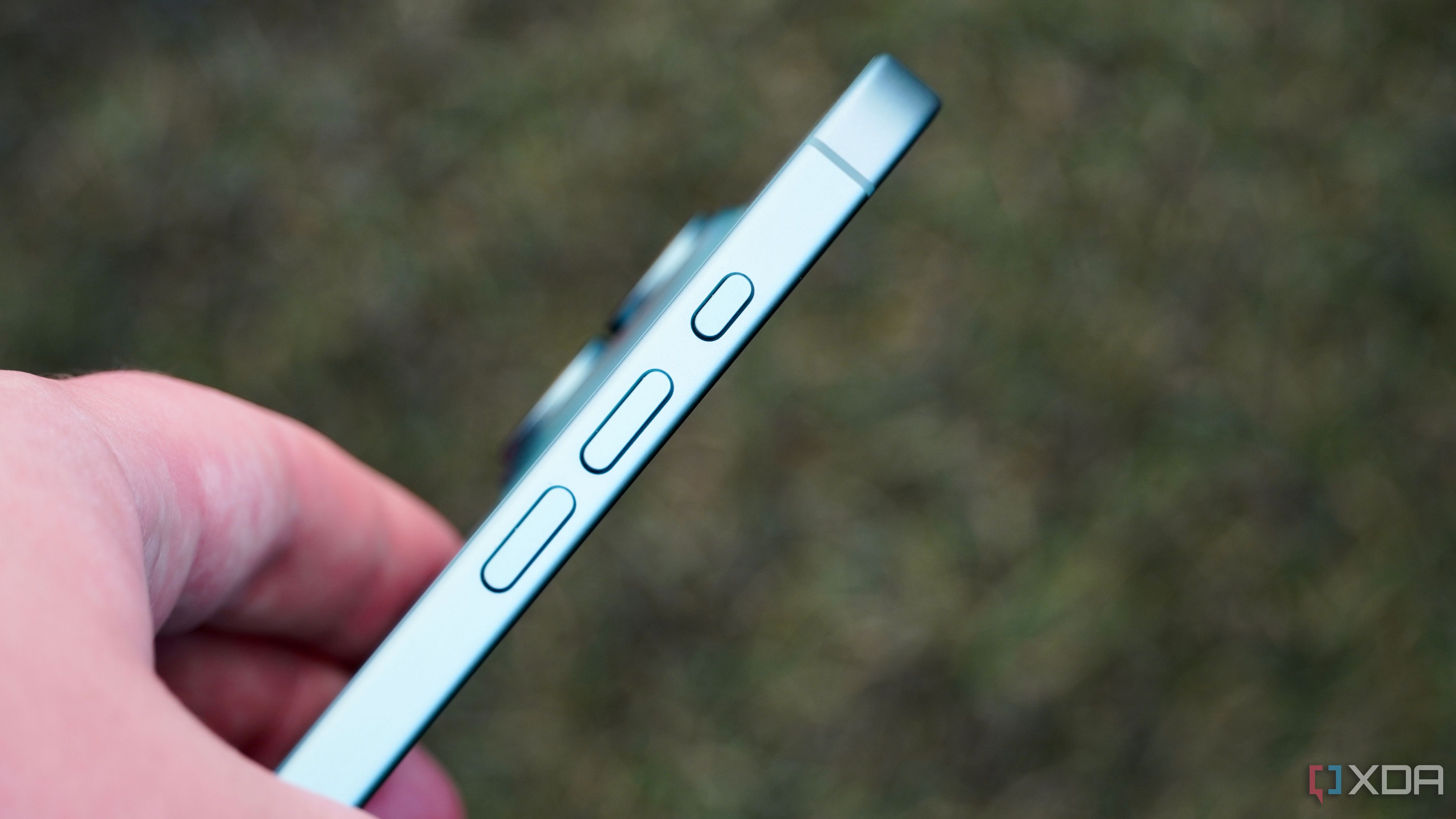 The buttons on the left side of the iPhone 16.