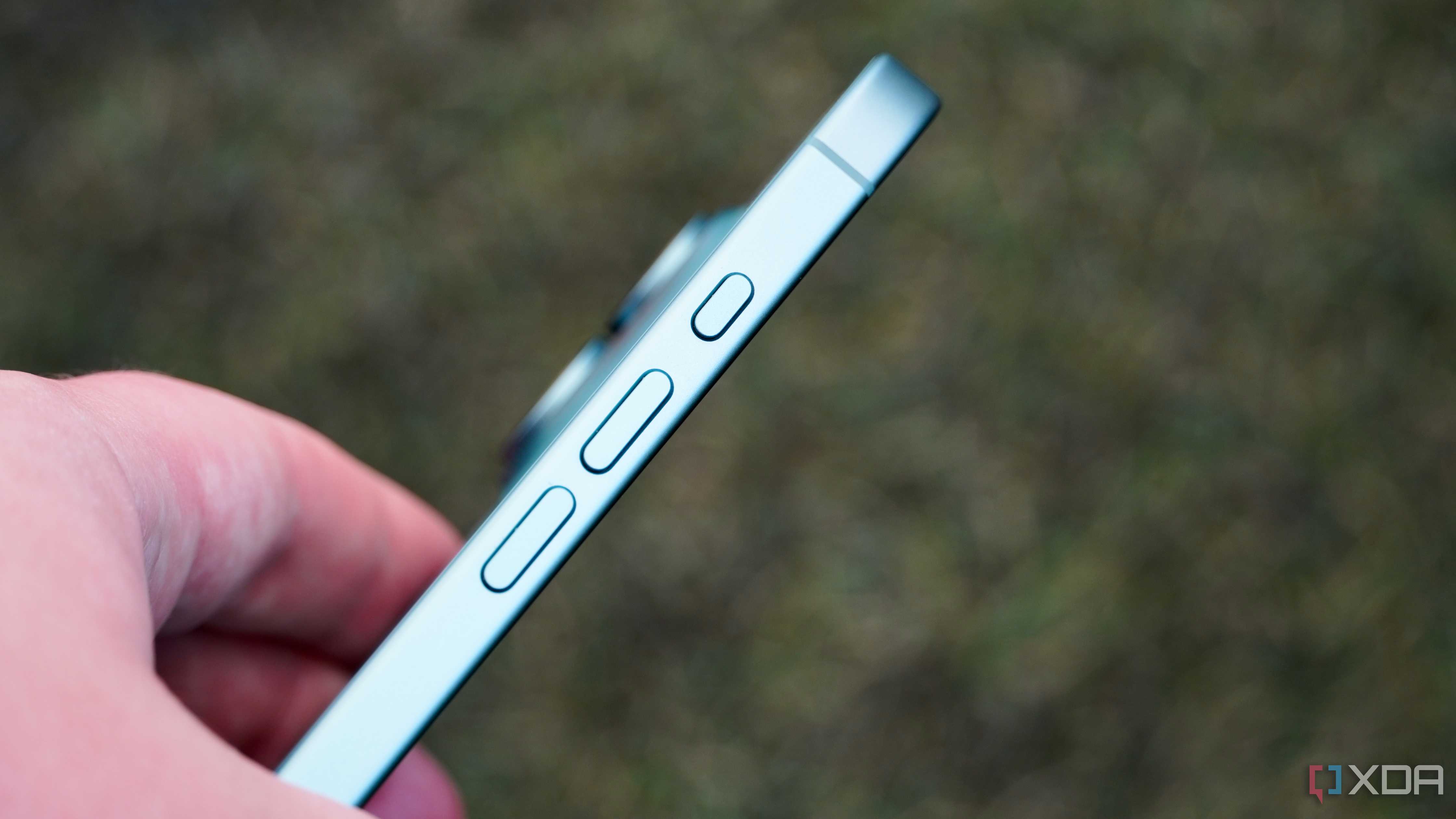 The buttons on the left side of the iPhone 16.