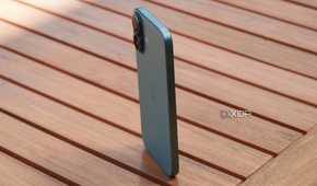 A side view of the iPhone 16.