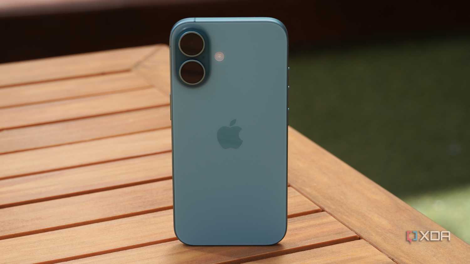 iPhone-16-8