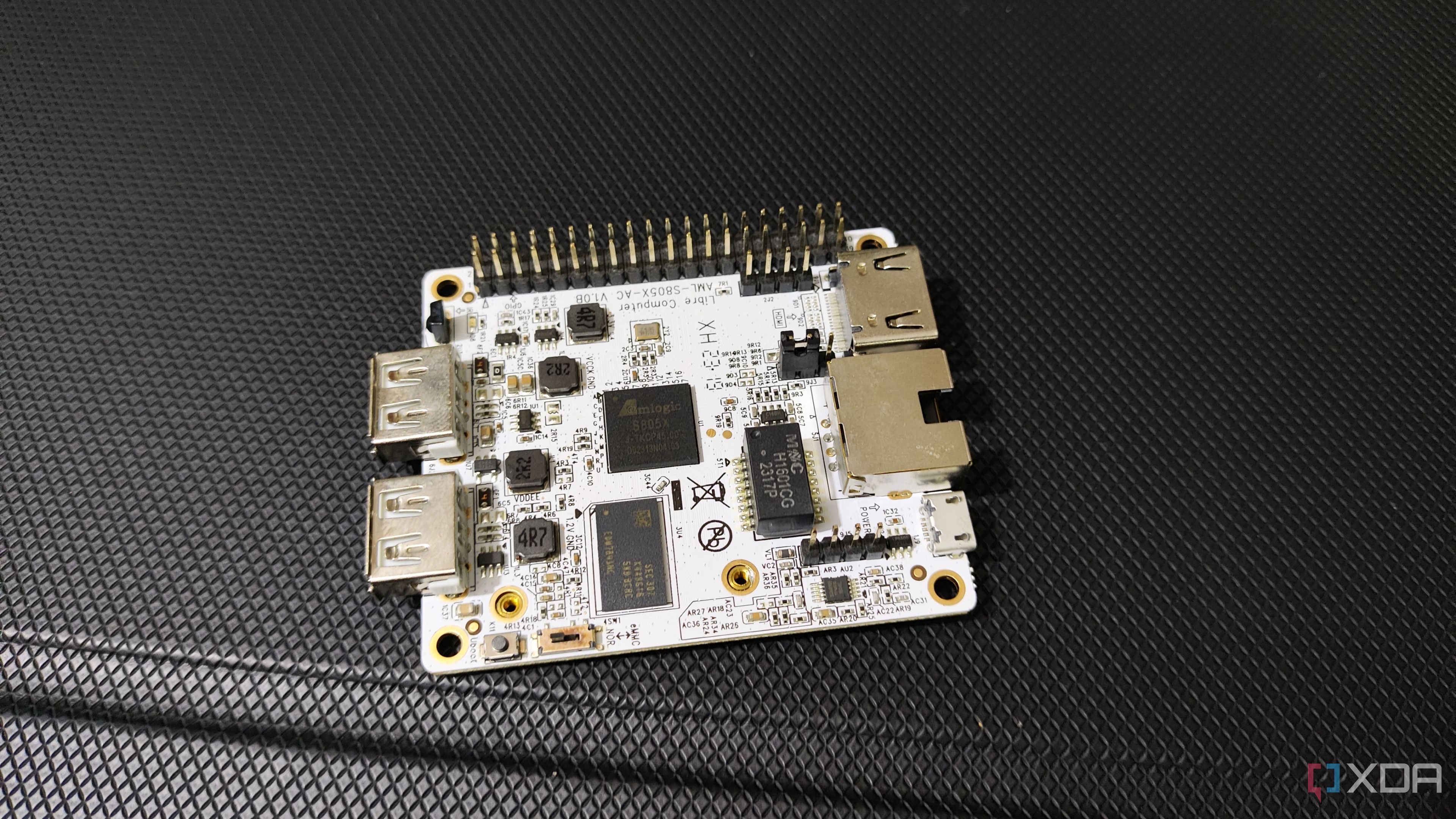 A Libre Computer La Frite AML-S805X-AC SBC