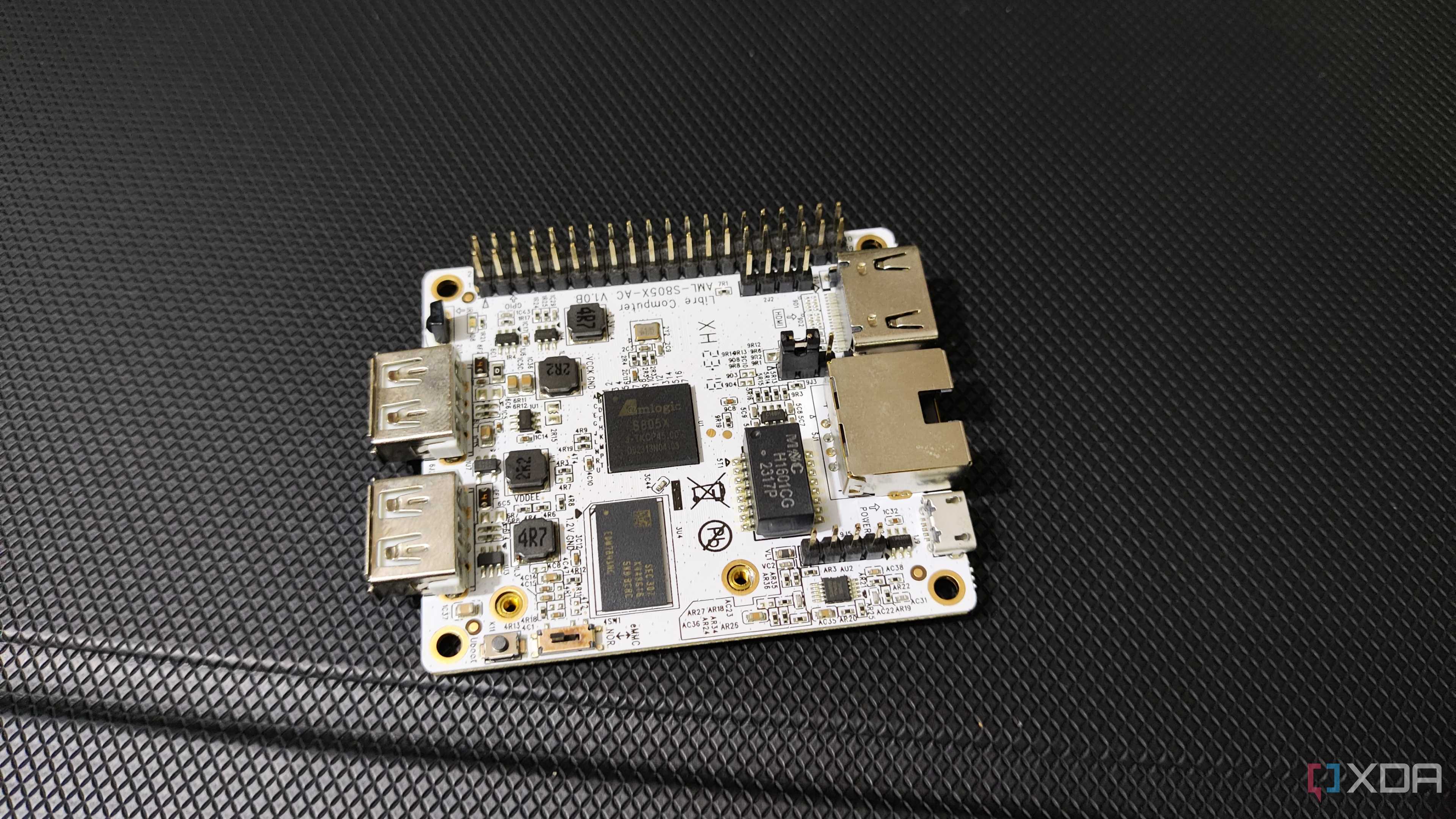 A Libre Computer La Frite AML-S805X-AC SBC