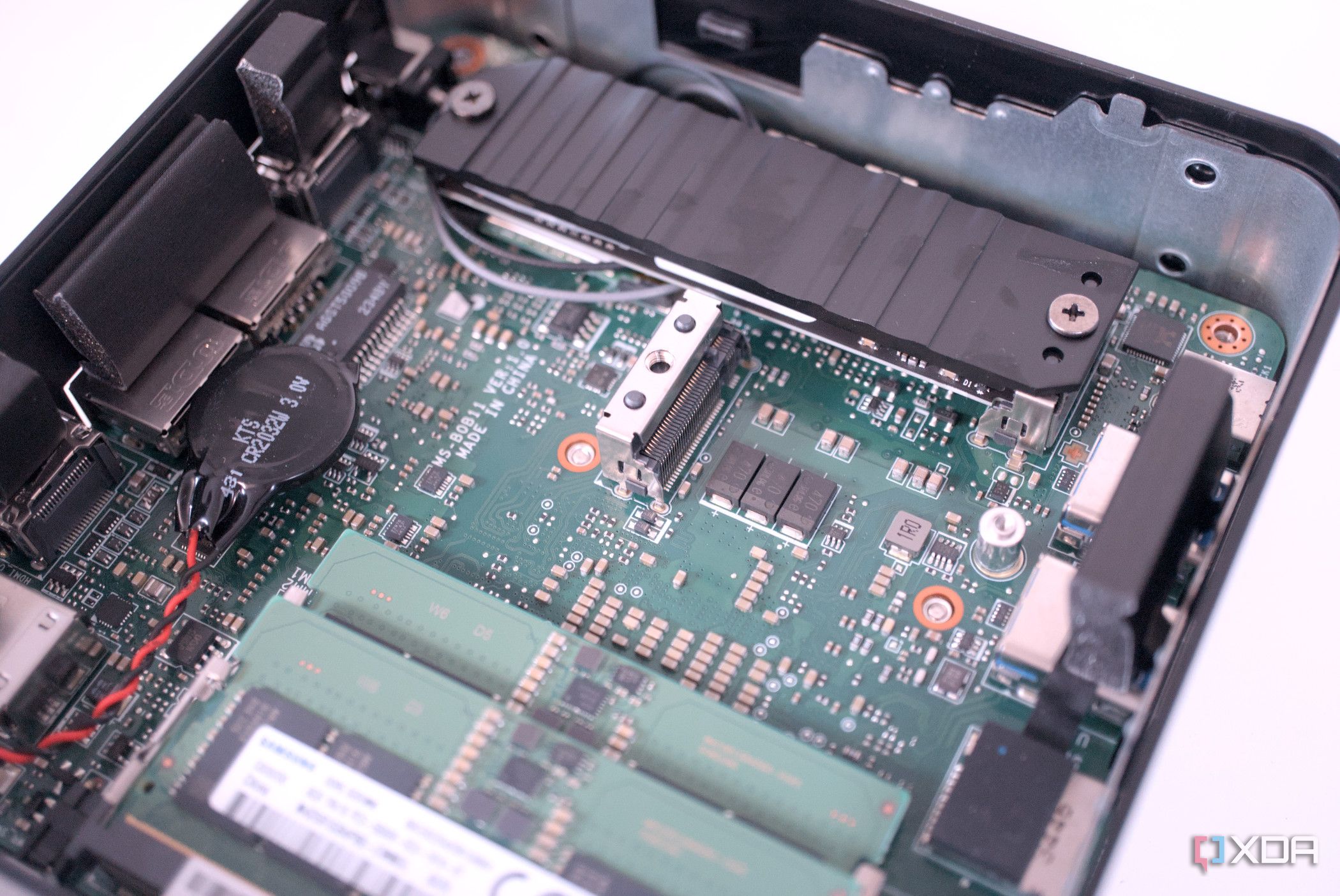 MSI Cubi NUC 1M