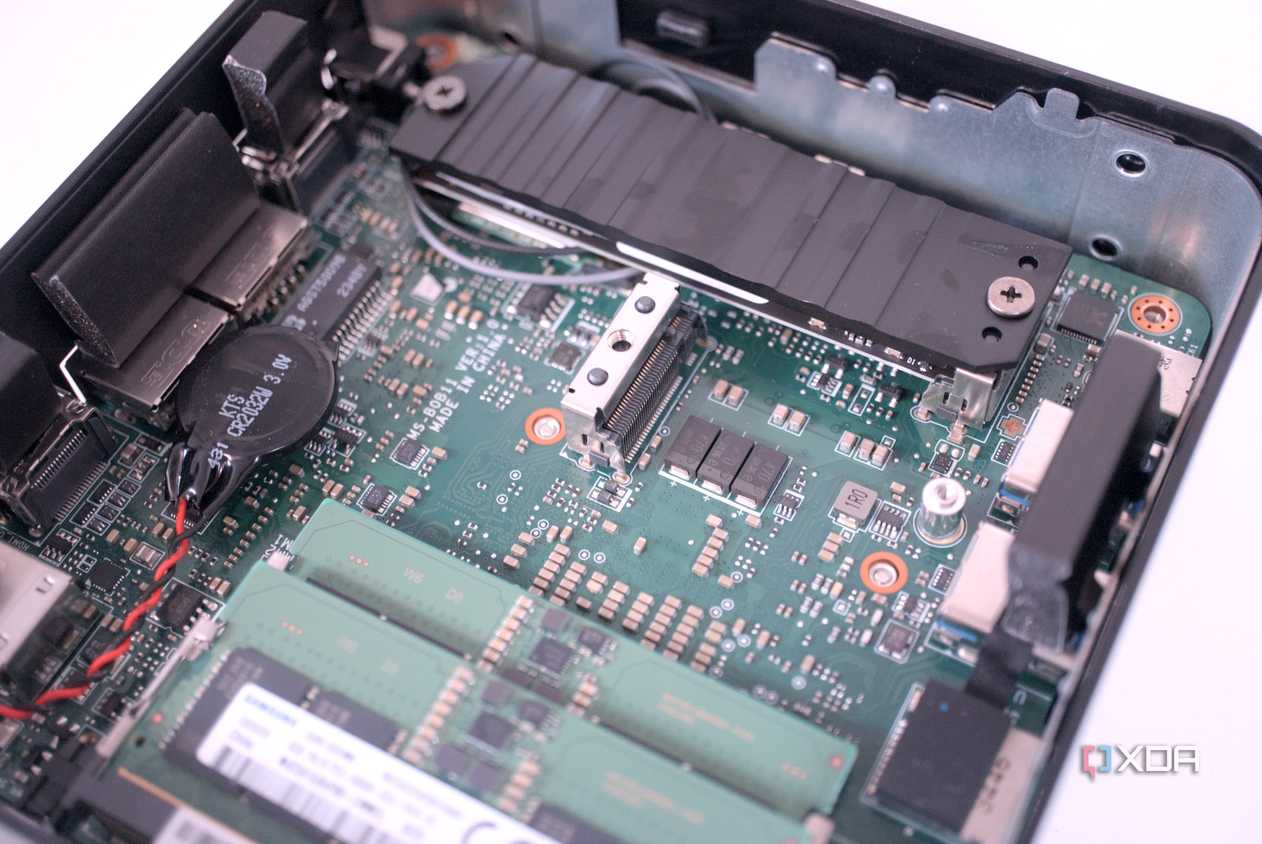 MSI Cubi NUC 1M