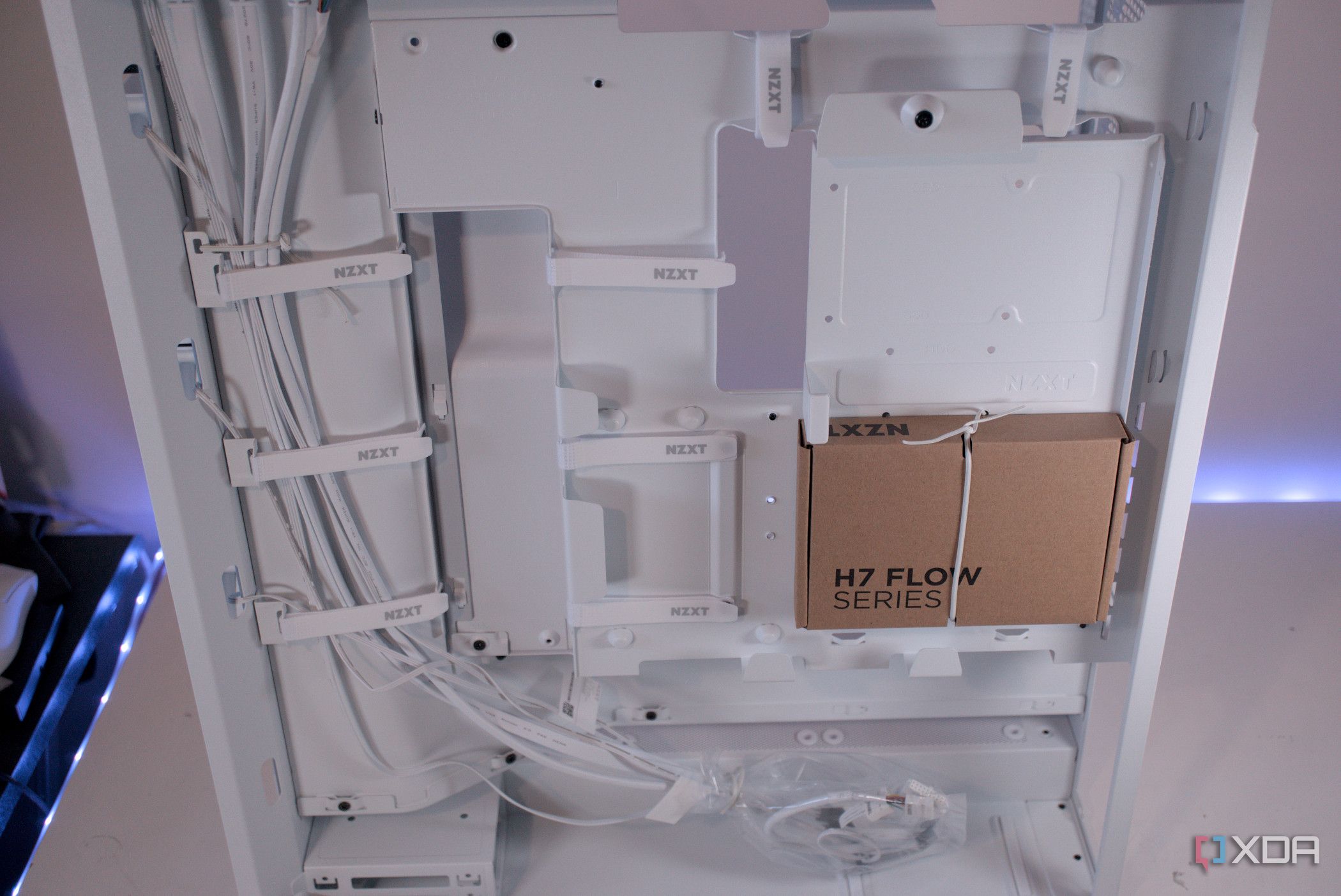 NZXT H7 Flow (2024)