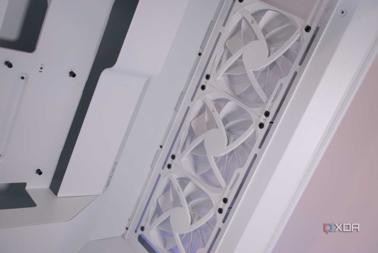 NZXT H7 Flow (2024)