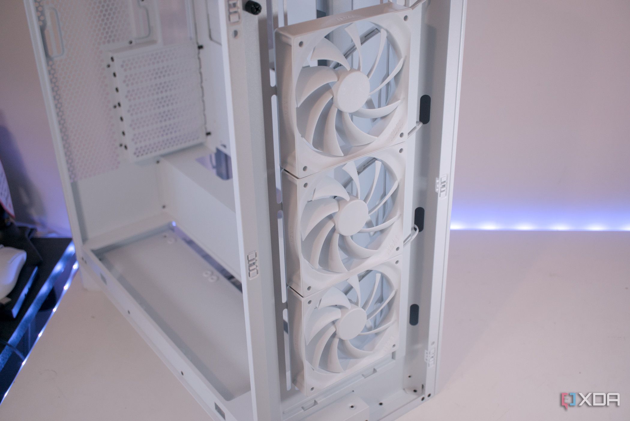 NZXT H7 Flow (2024)