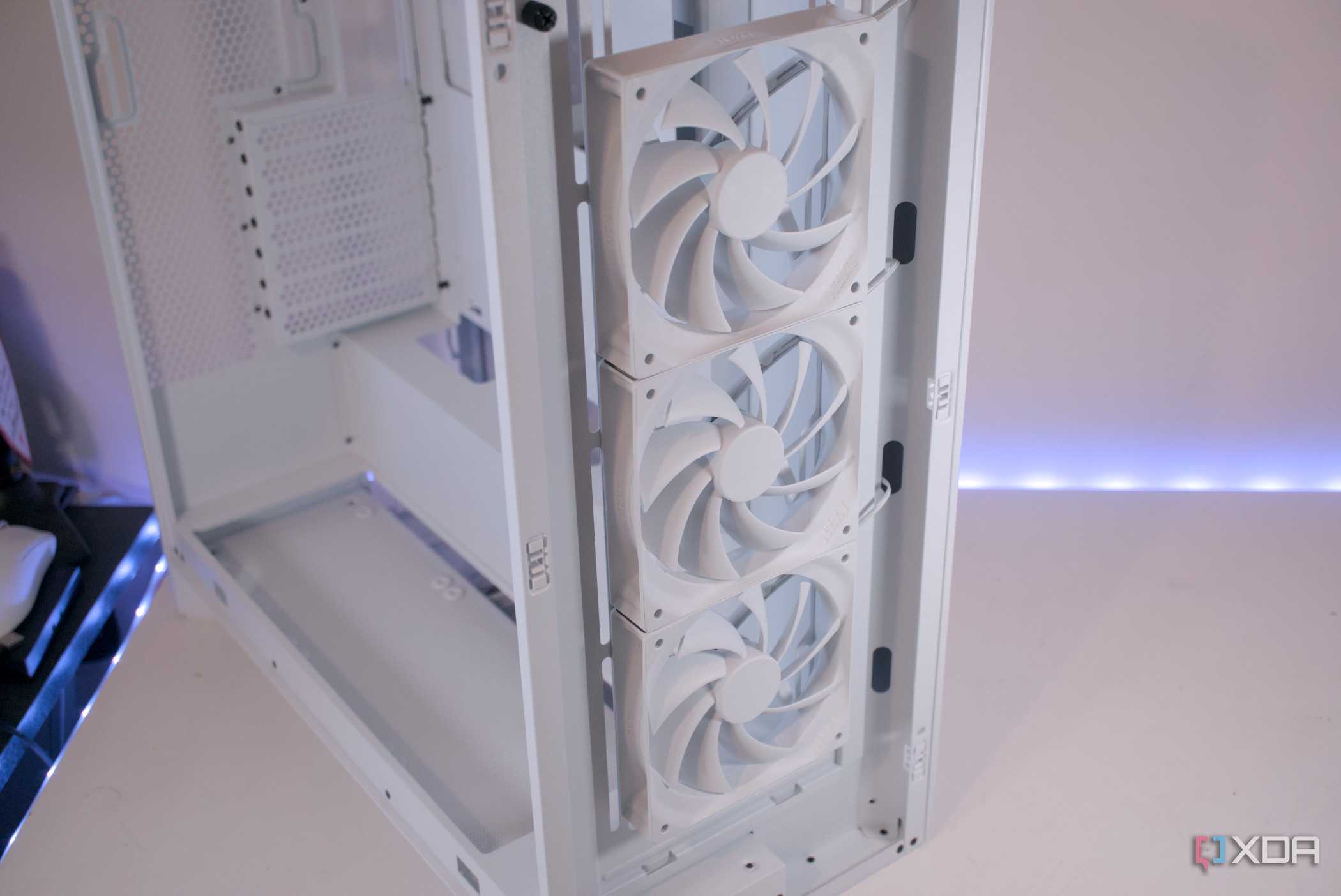 NZXT H7 Flow (2024)