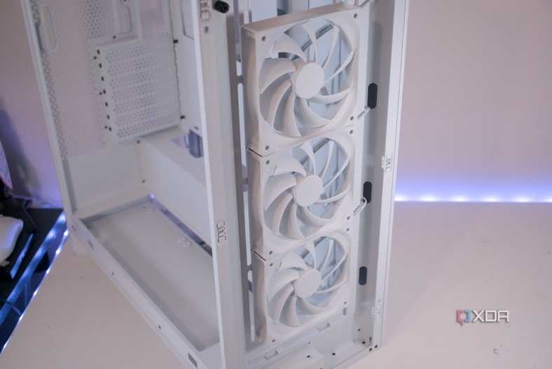 NZXT H7 Flow (2024)