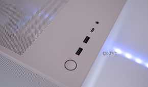NZXT H7 Flow (2024) front I/O