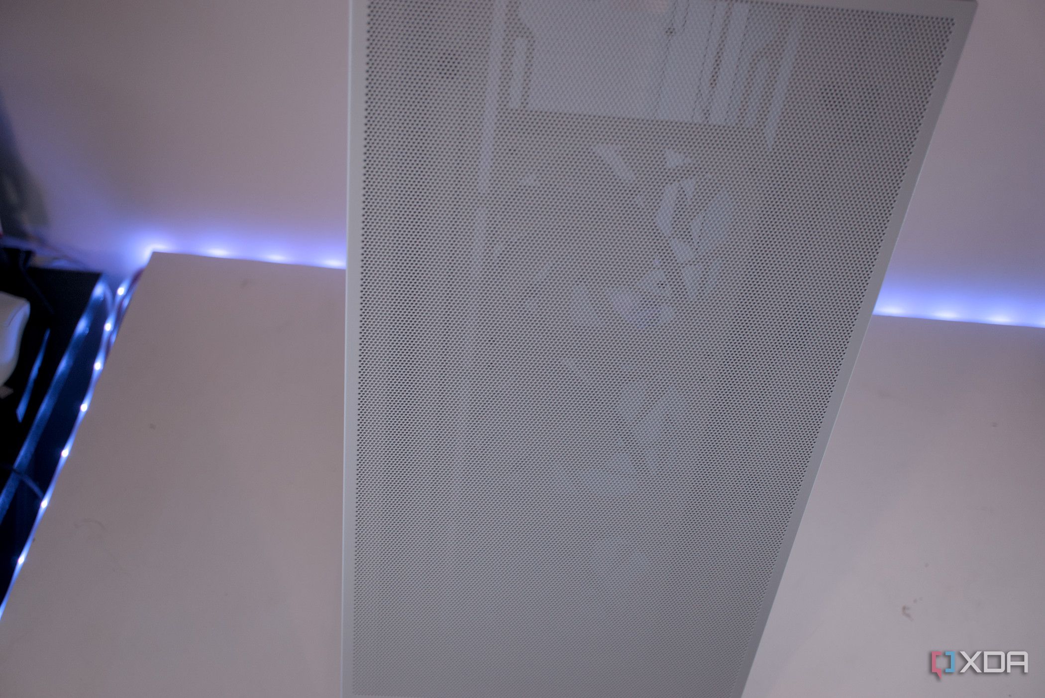 NZXT H7 Flow (2024) front panel