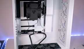 Installing a PC inside the NZXT H7 Flow (2024)