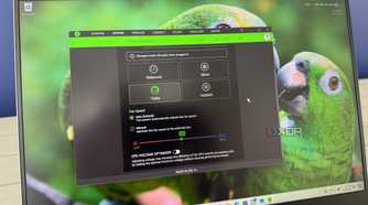 razer blade 14 with synapse open on screen