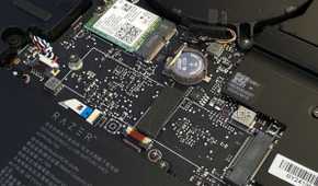 razer blade 18 2024 internals showing an empty m.2 ssd slot