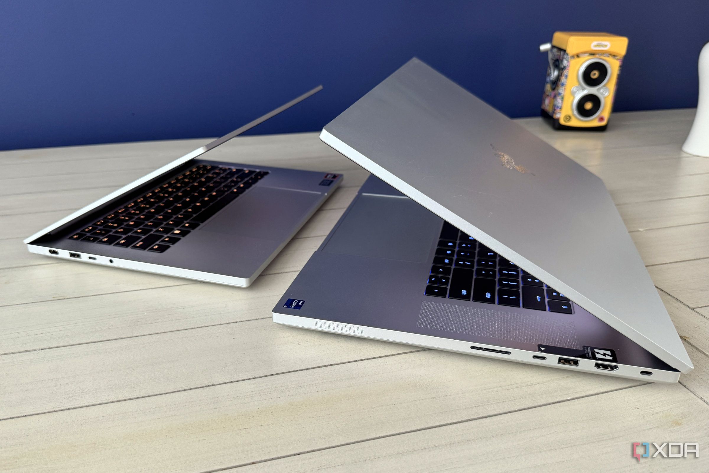 razer blade 14 and 18 partly opened