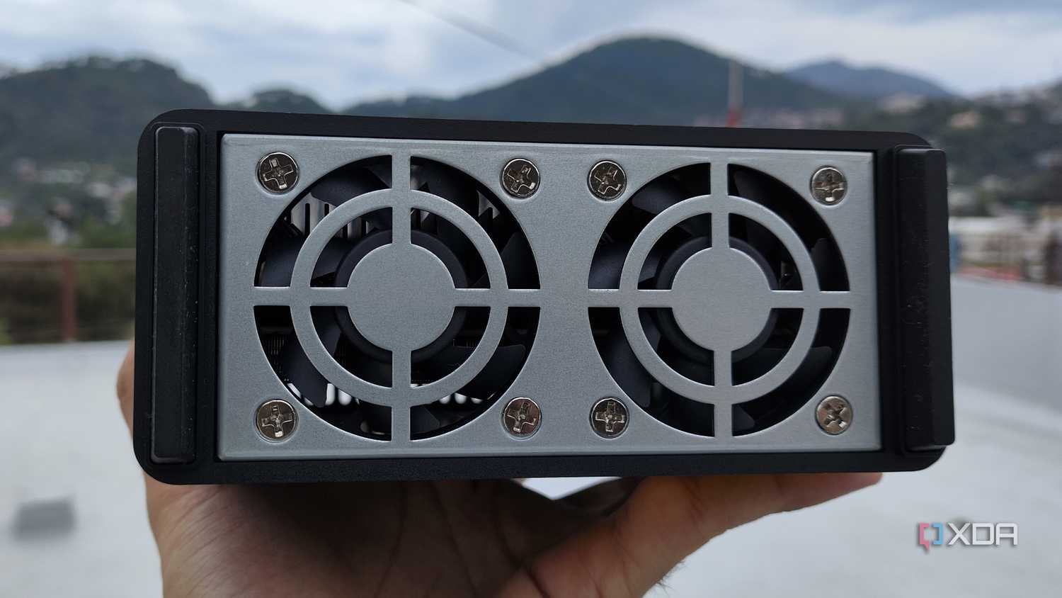 The fans inside the TerraMaster F8 SSD Plus NAS