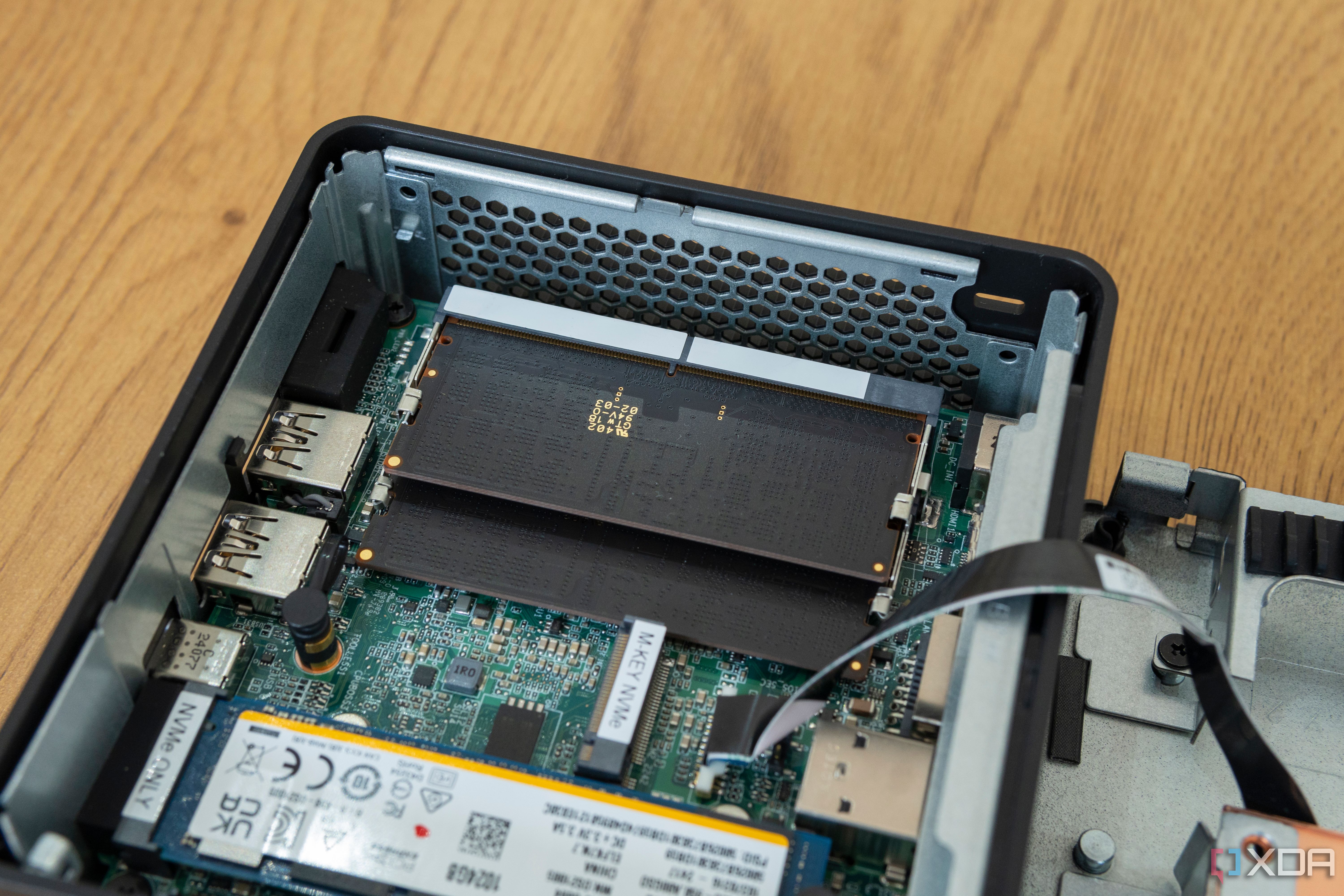 Close-up of the SO-DIMM memory modules inside the Asus NUC 14 Pro