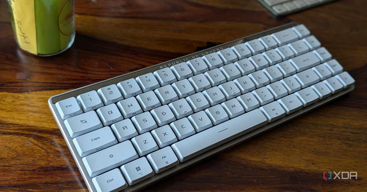 asus-rog-falchion-rx-low- asus-rog-falchion-rx-low-