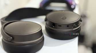 audeze maxwell showing right earcup controls
