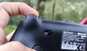 The GameSir Tarantula Pro trigger in its normal mode