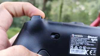 The GameSir Tarantula Pro trigger in its normal mode