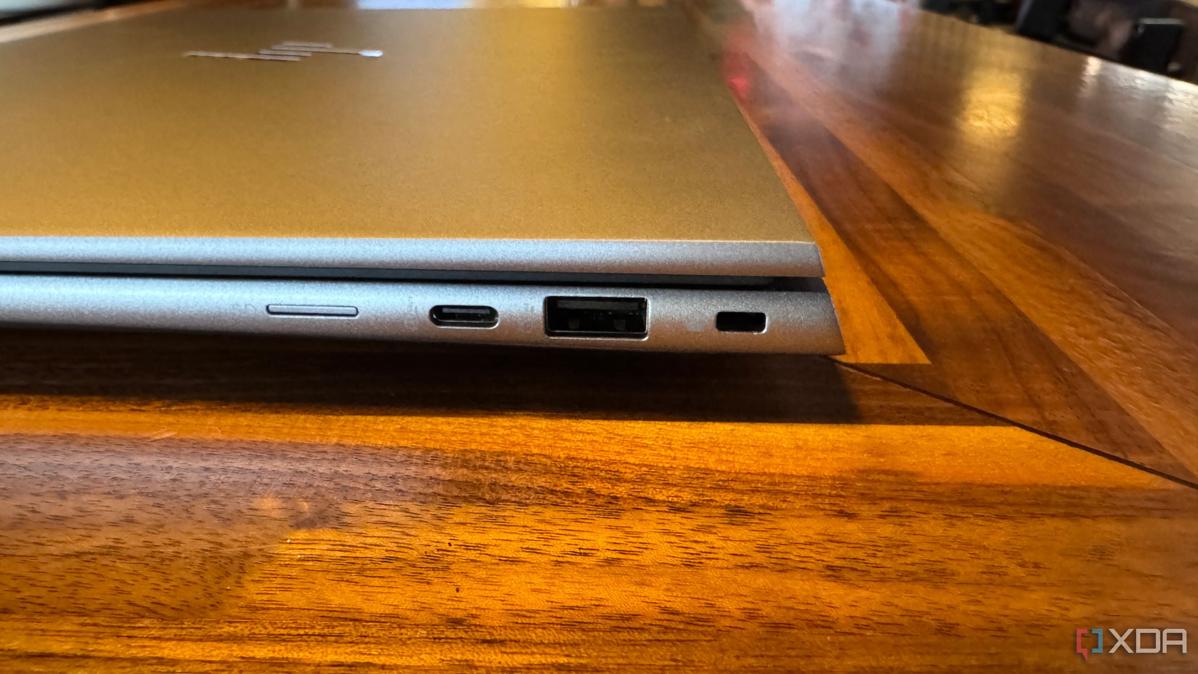 HP ZBook Studio G11 right side ports