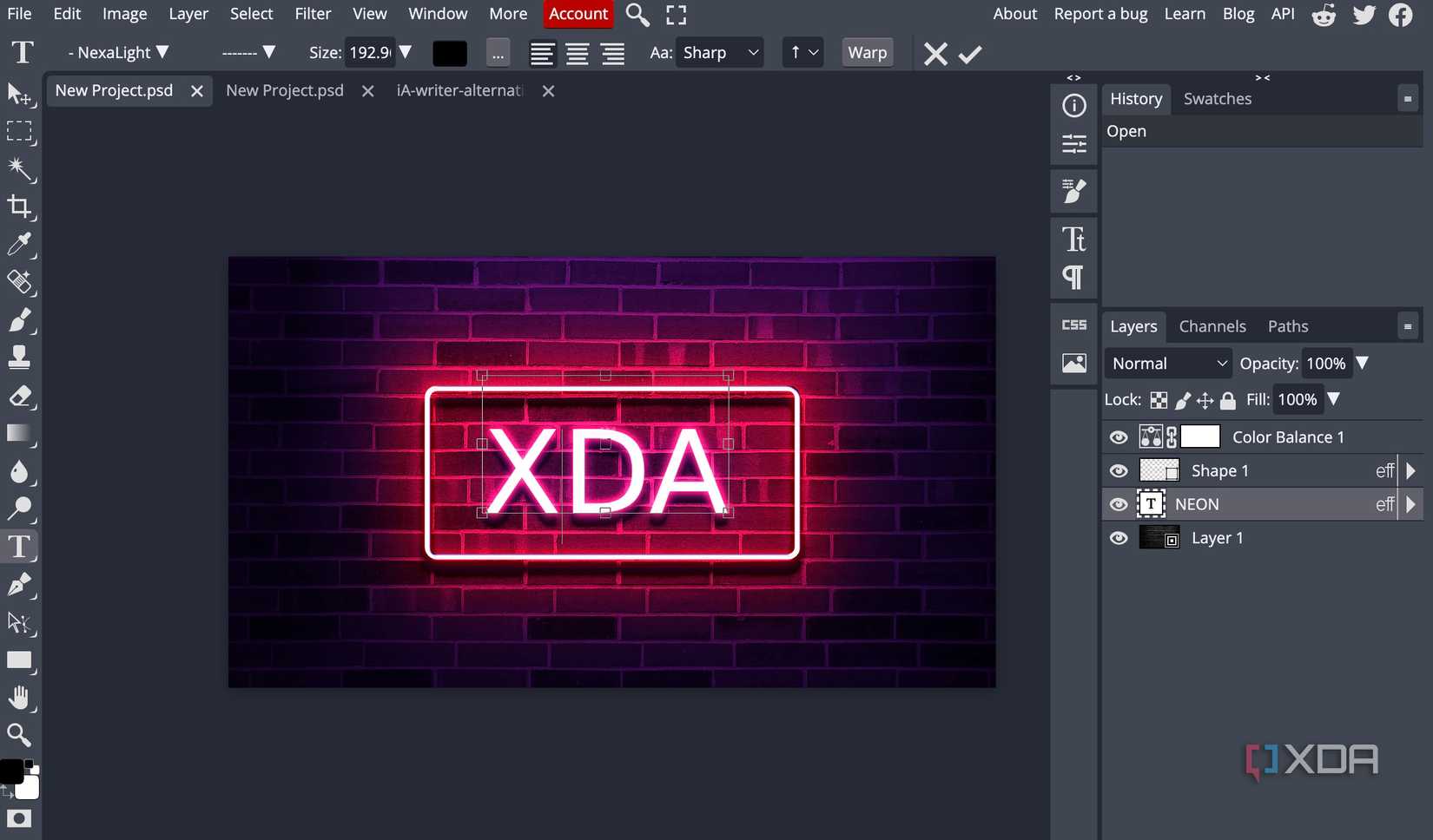 Interfaz de Photopea que muestra el logotipo de XDA