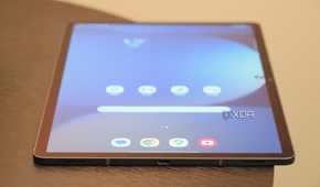 The bottom and USB-C port on the Galaxy Tab S10+.