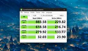 CrystalDiskMark running on an iSCSI drive in TrueNAS Scale