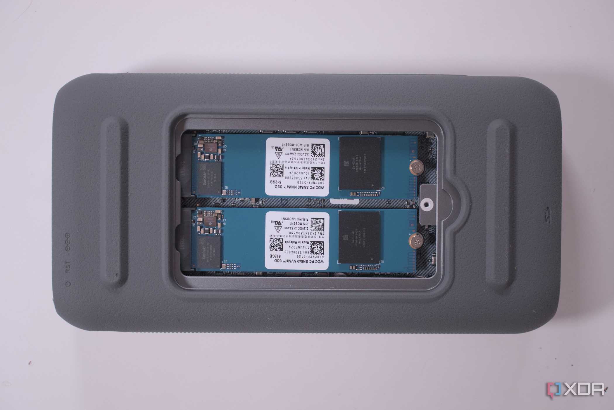 SSDs installed inside the UnifyDrive UT2