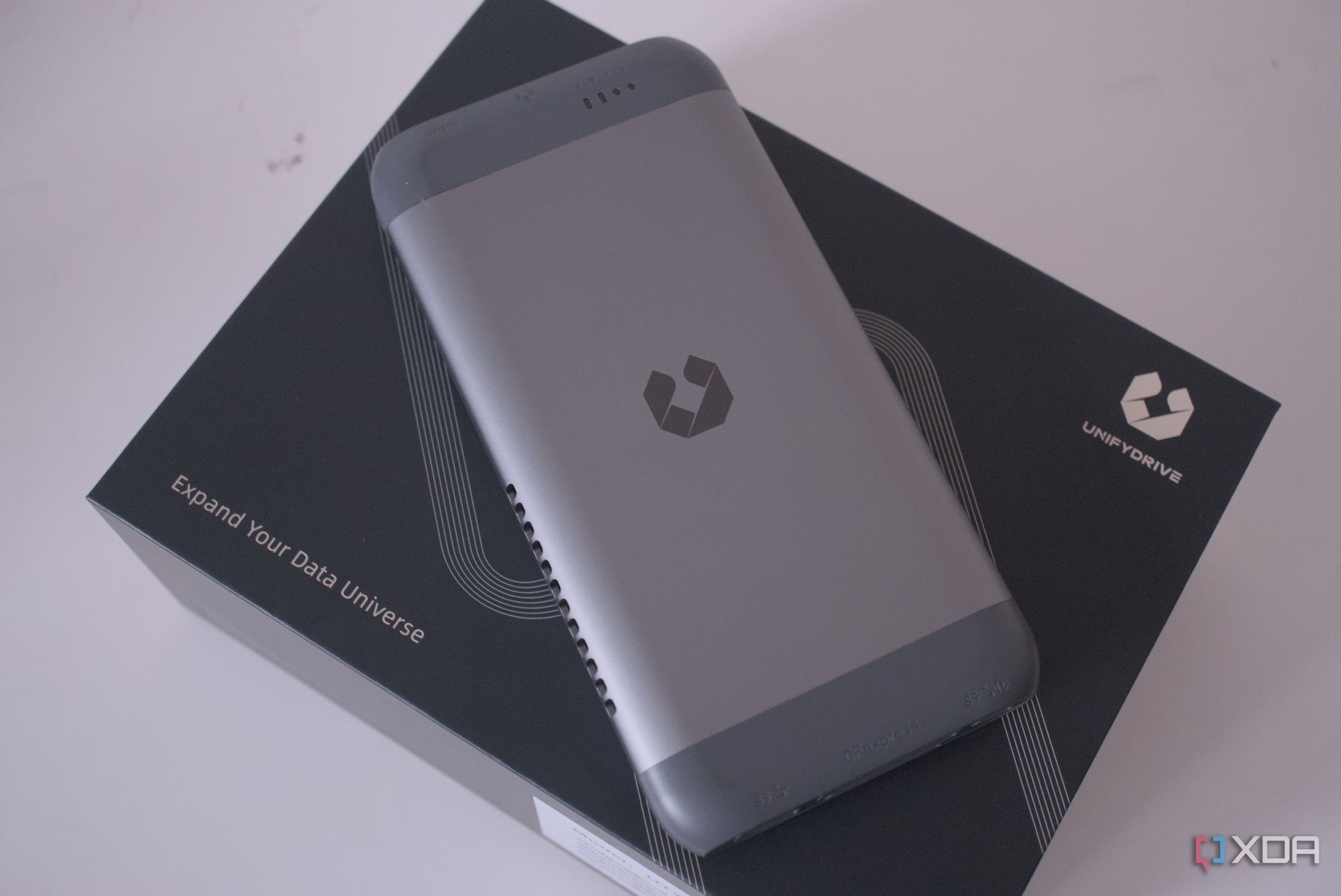 UnifyDrive UT2 NAS 本体 UnifyDrive UT2