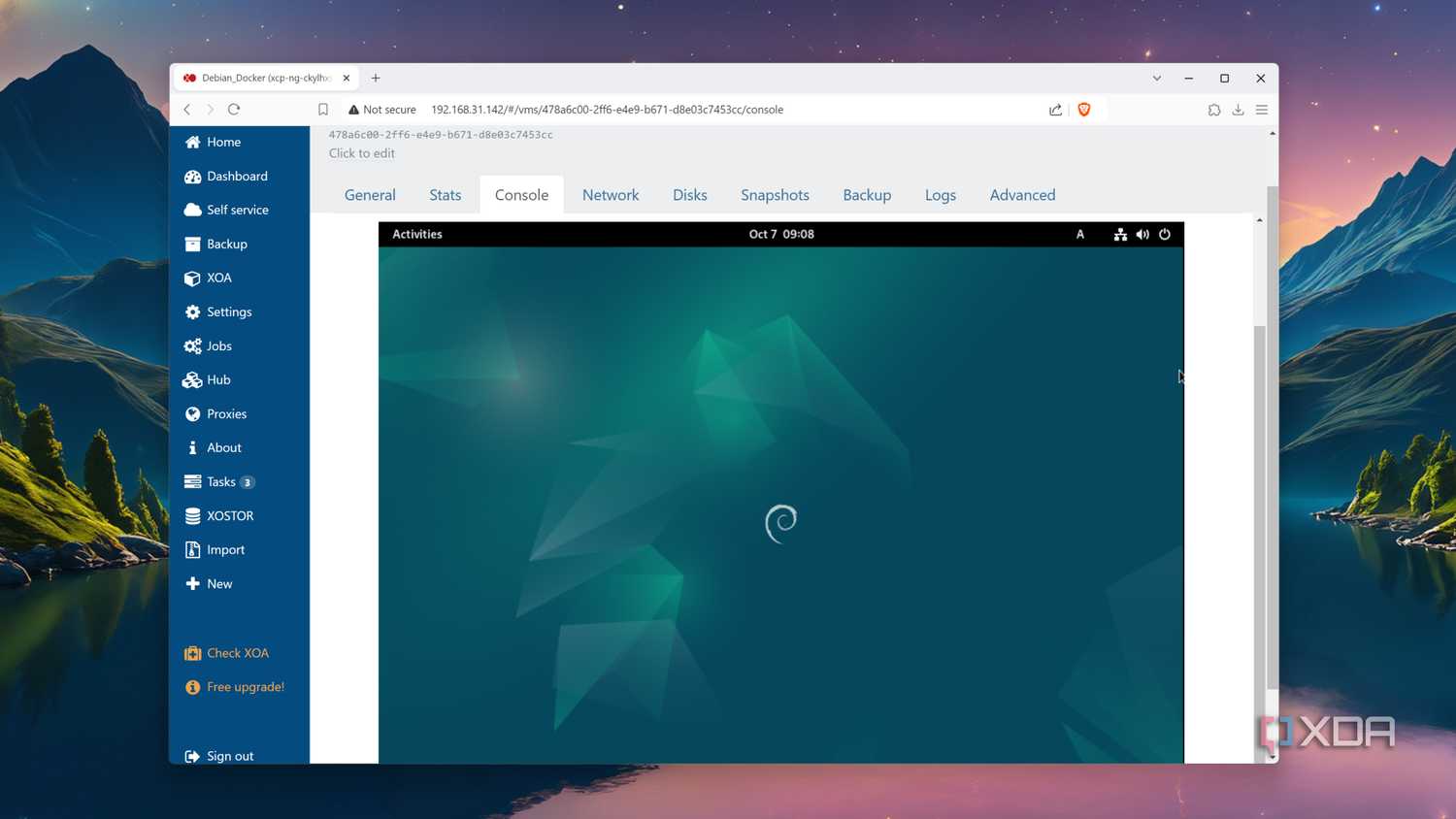 Running Debian inside XCP-ng