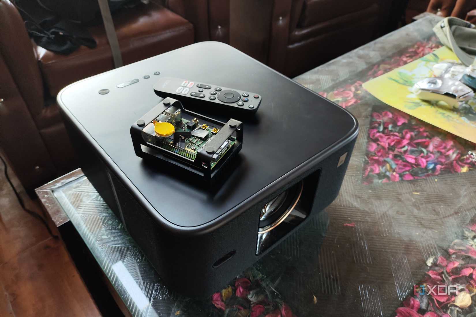 The Yaber K3 projector with the Radxa X4 SBC