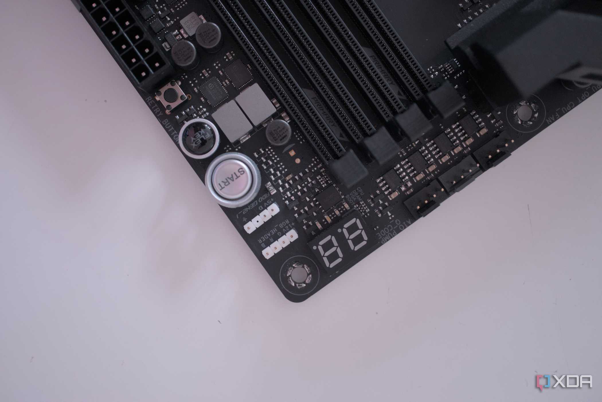 ASUS ROG Crosshair X670E Hero debug