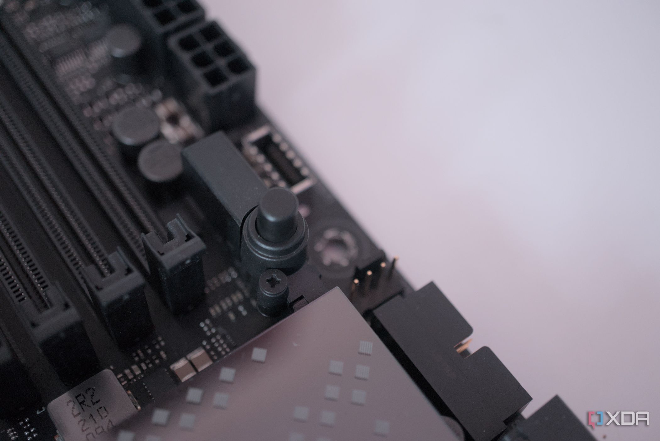 ASUS ROG Crosshair X670E Hero GPU release