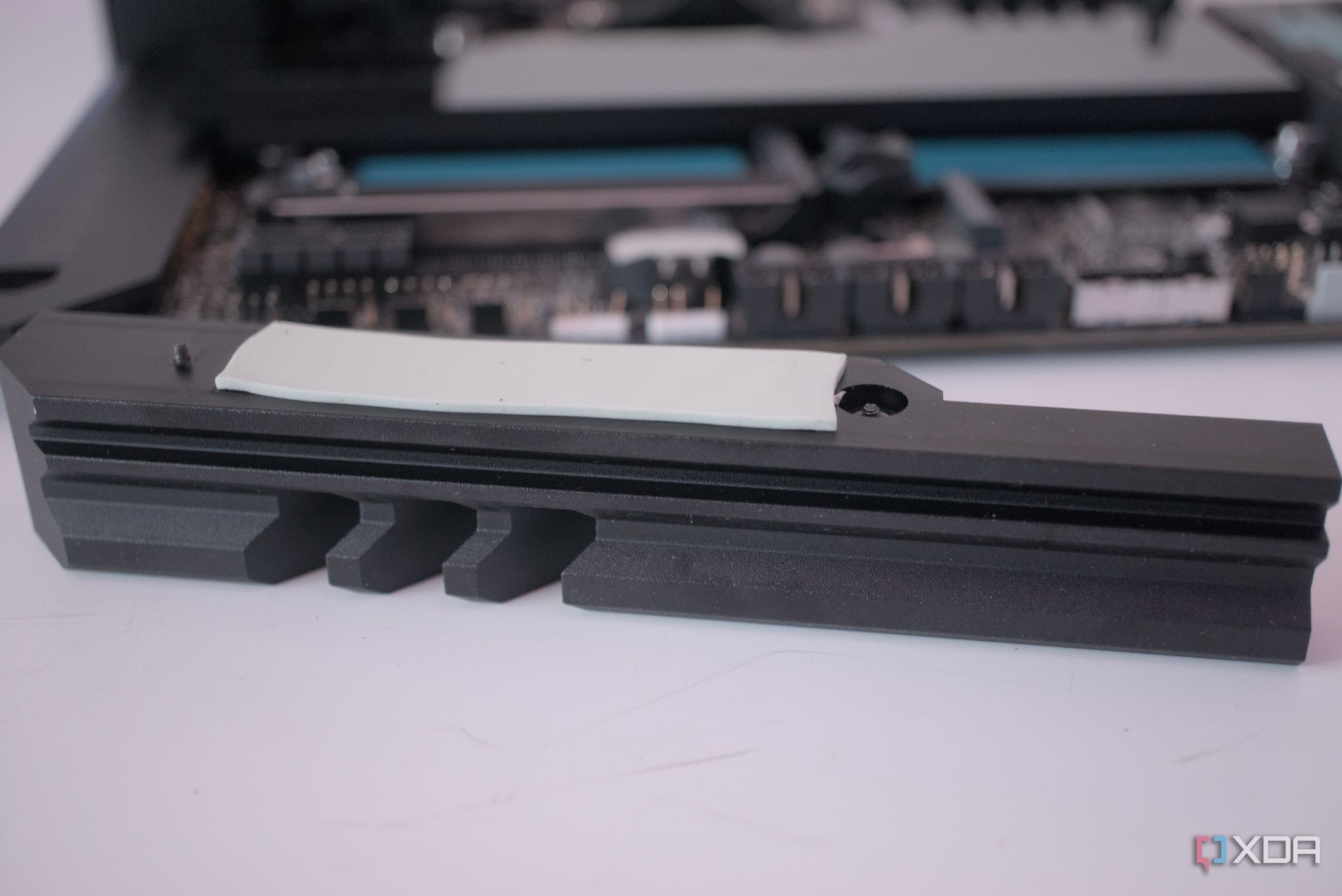 ASUS ROG Crosshair X670E Hero M.2 heatpad