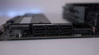 ASUS ROG Crosshair X670E Hero SATA ports