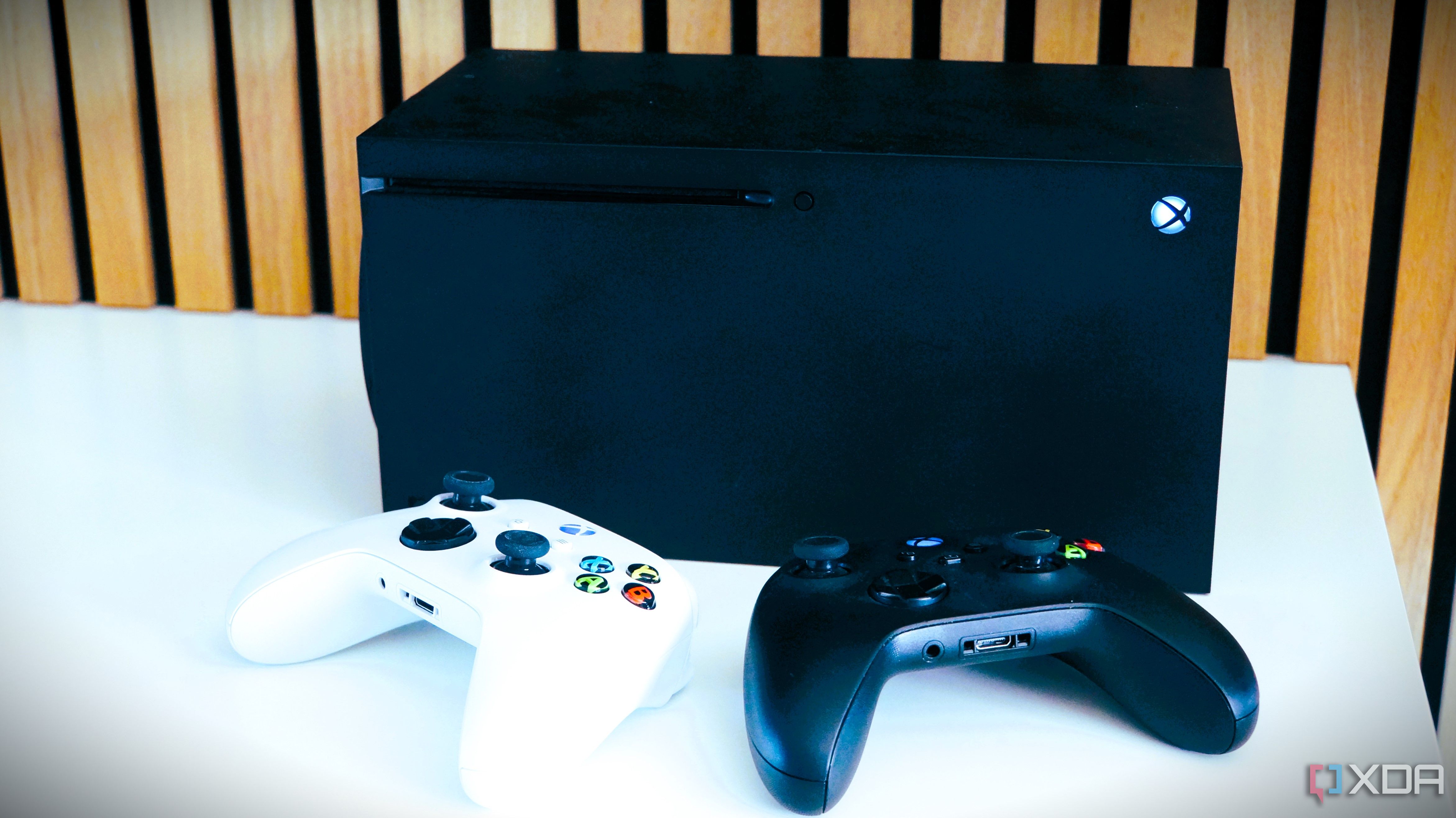 Prihodnja generacija Xbox naj bi poganjala celoten Windows in podpirala igre PlayStation