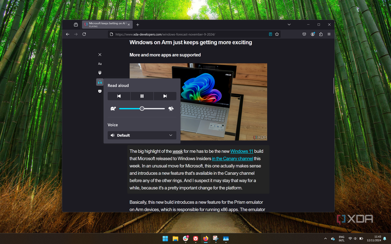 Screenshot of Mozilla Firefox showing the red aloud menu in reading mode