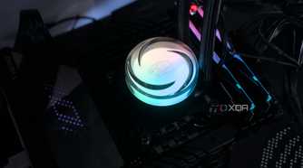 iBUYPOWER AW4 360 powered up