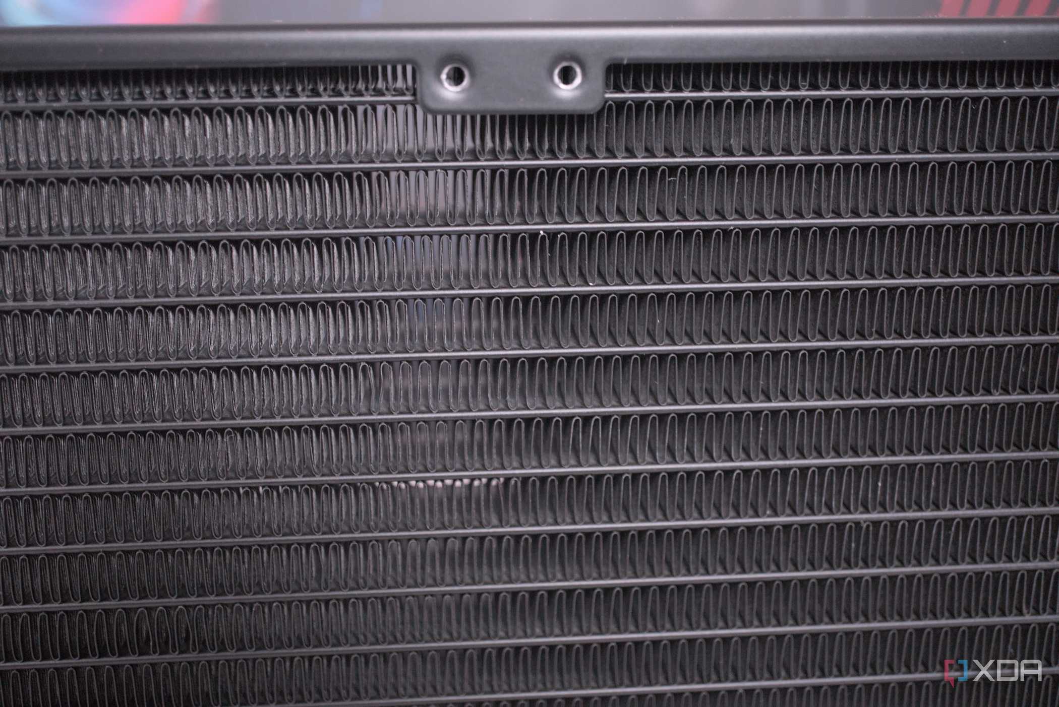 iBUYPOWER AW4 360 radiator fins