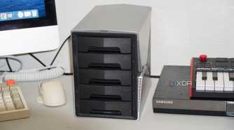 The DAS connected to an iMac set up as a nas.