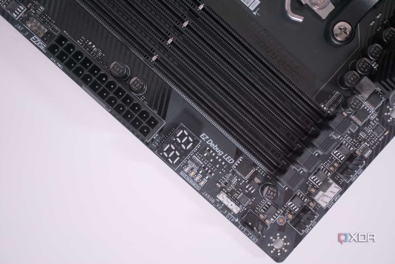 MSI MPG X870E Carbon WiFi debug LED