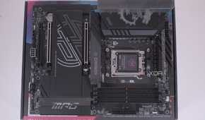 MSI MPG X870E Carbon WiFi